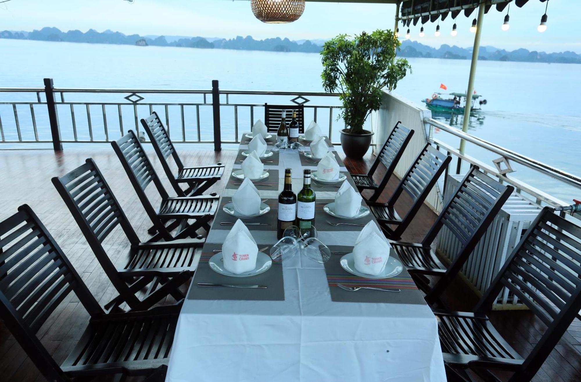 Garden Bay Classic Cruise Ha Long Dış mekan fotoğraf