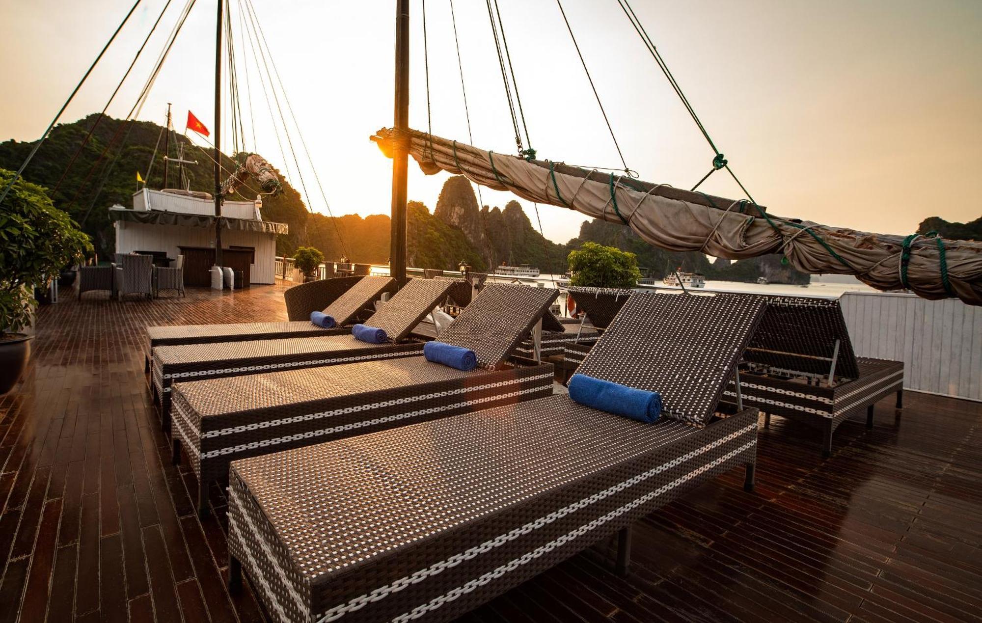 Garden Bay Classic Cruise Ha Long Dış mekan fotoğraf