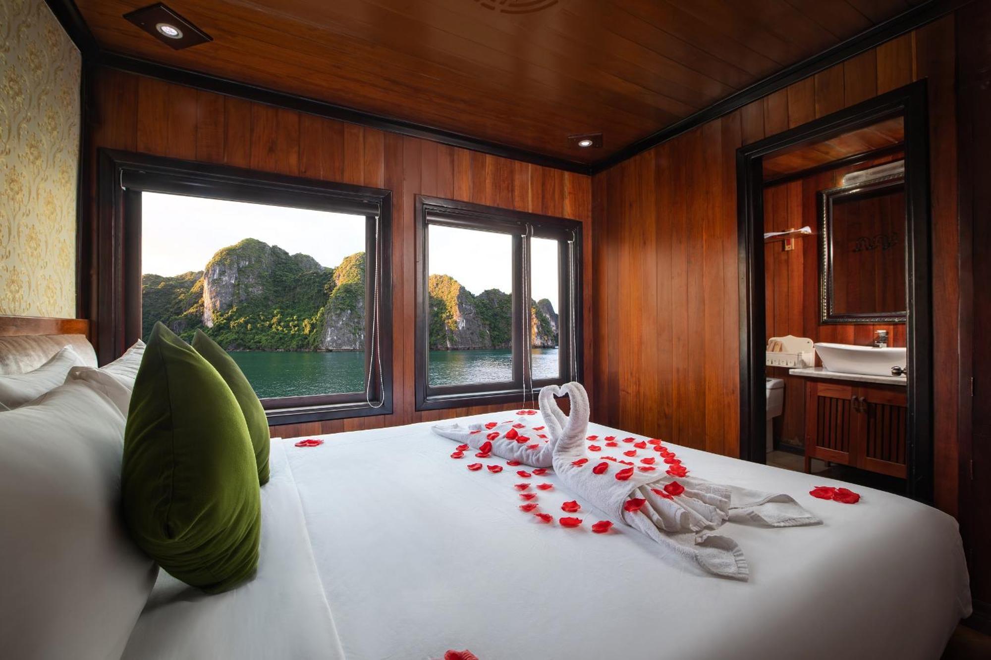 Garden Bay Classic Cruise Ha Long Dış mekan fotoğraf